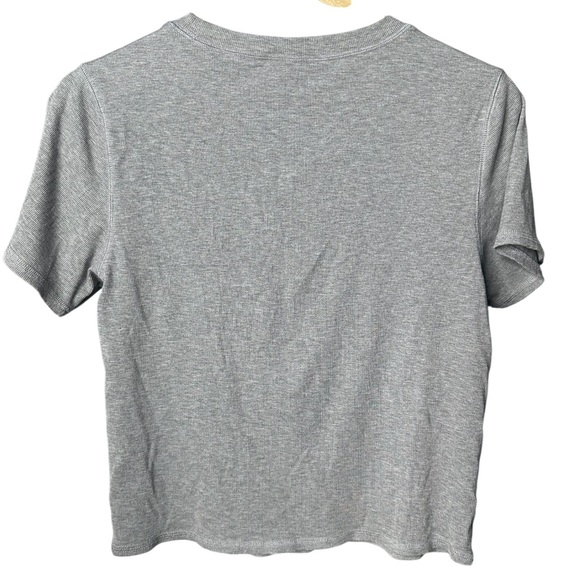 Vuori | Gray Ribbed Short Sleeve Tee | Soft Stretch | Small - Picture 4 of 5
